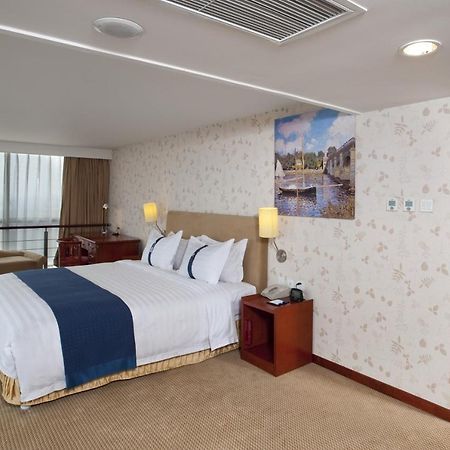 Holiday Inn Express Tianjin Dongli, An Ihg Hotel Exterior photo